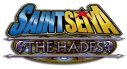 Logo anglais du jeu composé de lettres bleus et jaune formant « Saint Seiya » et en pourpre au-dessus d'un motif « The Hades ».