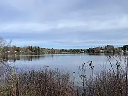 Lac Pierre-Paul, Chemin de l'Île.