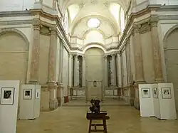 Photographie montrant l'intérieur de l'église abbatiale de Sainte-Odile.