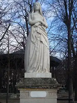 Michel-Louis Victor Mercier, Sainte Geneviève dans la série des Reines de France et Femmes illustres (Paris, jardin du Luxembourg).