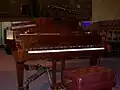Piano Samick SG-225