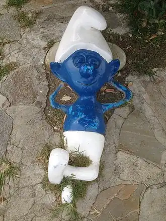 Statue à l'effigie du Schtroumpf paresseux à Samsun, en Turquie.