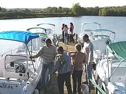 Promenade en bateau à Traves.