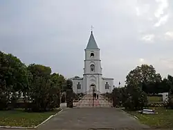 Vue de l'église orthodoxe de l'Intercession, ancienne église catholique.