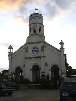 La cocathédrale Sainte-Thérèse de Savannakhet