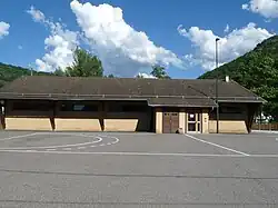 La salle des fêtes.