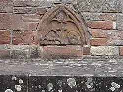 Tympan d'armoire eucharistique (XIVe et XVe&nbsp;siècles), église protestante.