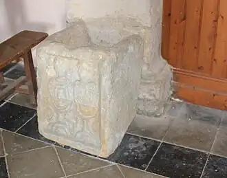 Urne cinéraire dans l'église.