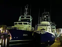 Bateaux de pêche industrielle.