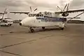 Un Short 360 d'Air UK à l'aéroport international de Humberside en 1989.