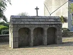 Mur ossuaire de Sibiril, Bretagne.