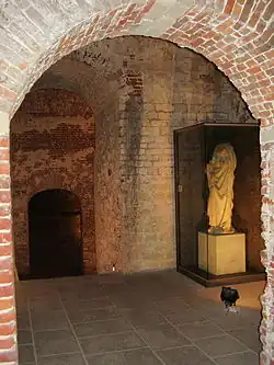 Statue d’apôtre du XVe&nbsp;siècle