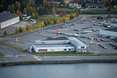 Zone industrielle et commerciale.