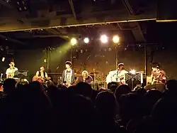 Description de cette image, également commentée ci-après