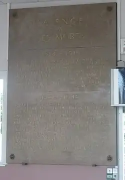 Monument aux morts de la gare de Somain.