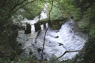 Vestiges de la poudrerie royale du XVIIe siècle.