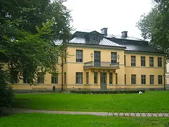 Façade du palais Scheffler donnant sur le parc.