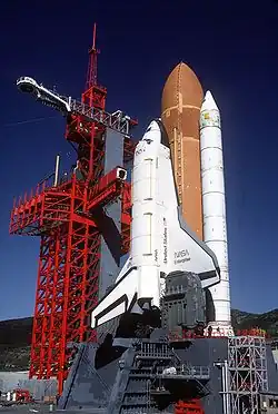 Description de l'image Space Shuttle Enterprise in launch configuration.jpg.