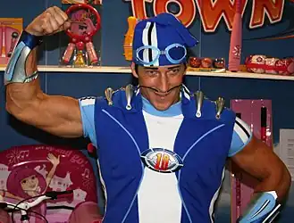 Sportacus en tenue