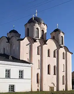 Cathédrale Saint-Nicolas de Novgorod (cathédrale de 1113, contenant des fresques du XIIe&nbsp;siècle).