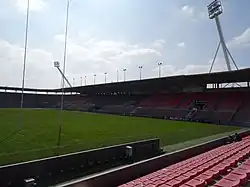 Vue de la tribune Ouest depuis la tribune Nord