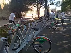 Une station Vélopop' à Avignon.