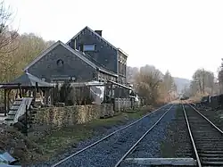 La gare de Dorinne-Durnal avant sa rénovation.