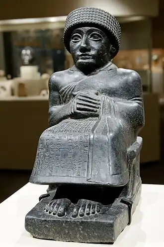 Statue du roi Gudea de Lagash, Metropolitan Museum of Art.
