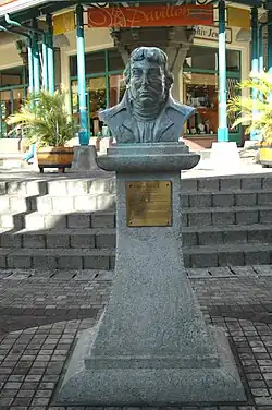 Statue de Nicolas Baudin au Waterfront, Port-Louis, Ile Maurice