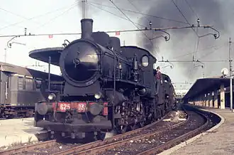 Double traction de 625 en service commercial en 1973.