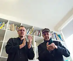 Image illustrative de l’article Clapping Music