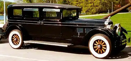 Limousine Stutz Vertical Eight AA (1927)