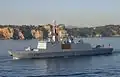 La frégate furtive Surcouf lors de la revue navale 2004 en rade de Toulon (15 août 2004)