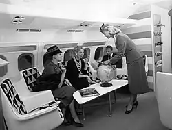 Cliché noir et blanc. Aménagement de la classe suipérieure.