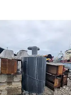 À Tahiti (pieu 50T)