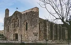 vue extérieure d'une cathédrale médiévale