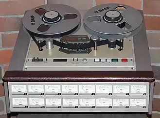 Magnétophone 16 pistes