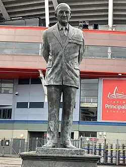 Tasker Watkins (en) (2006).