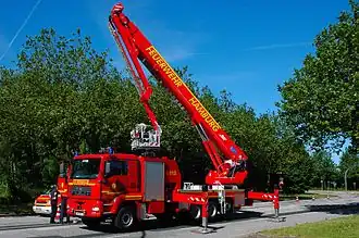 Image illustrative de l’article Bras élévateur articulé