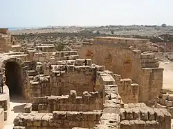 Couloir à travers les murs
