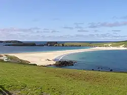 St Ninians : île, tombolo, île principale et îlots, Shetland
