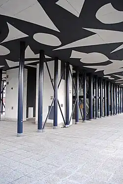 Plafond de la terrasse conçu par Jacques Lagrange (2012).