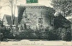 Tour sur une carte postale en noir et blanc