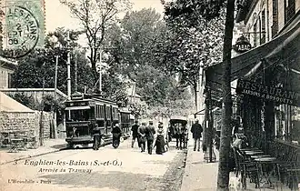 Tramway no&nbsp;110 au terminus du Cygne d'Enghien à Épinay en 1906.