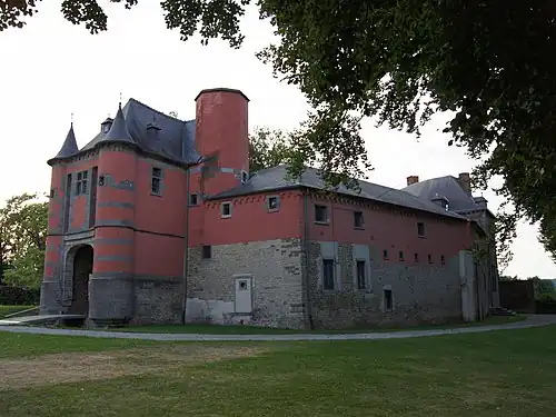 Le châtelet du château médiéval (XVIe&nbsp;siècle).