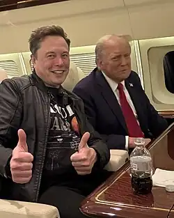 Elon Musk et Donald Trump à bord d'un avion