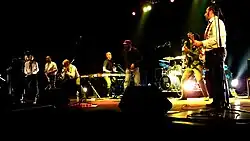 Description de l'image TwoToneClub.JPG.