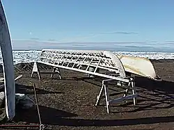 Armature d'un oumiak en bois.