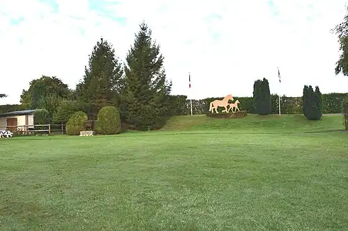 L'esplanade de la mairie.