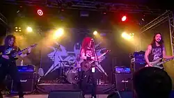 Description de cette image, également commentée ci-après